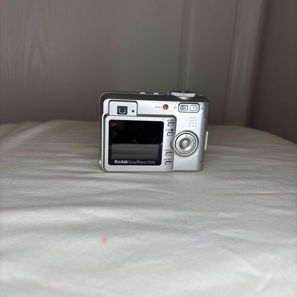 Kodak EasyShare C533 5.0MP Digital Camera - Silver For Parts/Repair - Picture 2 of 4